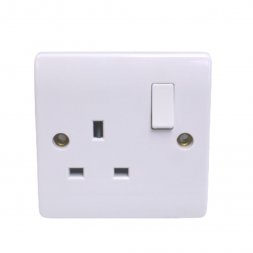 VZ0005 - 13A 1GANG SWITCH SOCKET WHITE