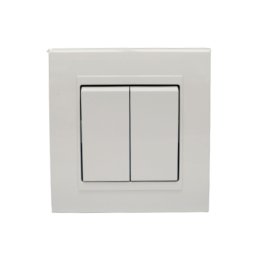 W-004 - 2 Gang 2 Way Switch